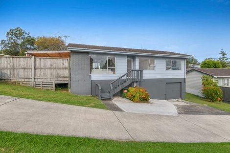 Photo of property in 1/4 Clare Place, Glenfield, Auckland, 0629