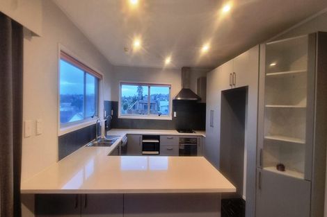 Photo of property in 1/22 Stanaway Street, Hillcrest, Auckland, 0627