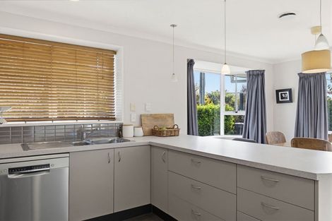 Photo of property in 2/63 Gainsborough Street, Hoon Hay, Christchurch, 8025