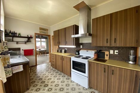 Photo of property in 4 Collier Avenue, Karori, Wellington, 6012