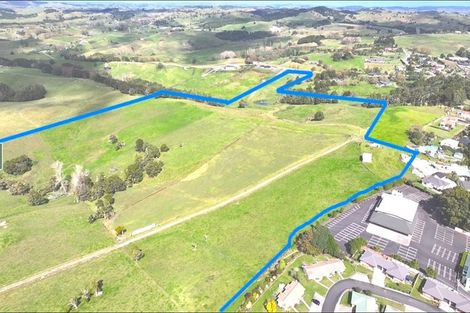 Photo of property in 122 Hurndall Street East, Maungaturoto, 0520