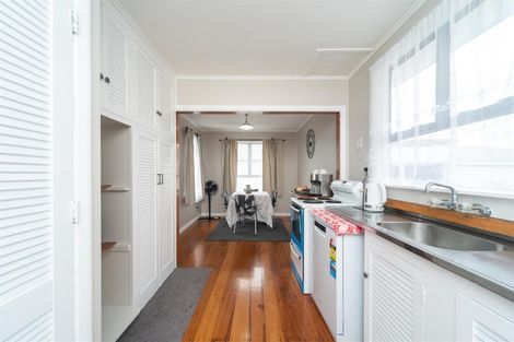 Photo of property in 10 Potaka Street, Marton, 4710