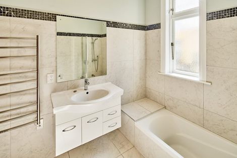 Photo of property in 29 Leighton Avenue, Waiwhetu, Lower Hutt, 5010