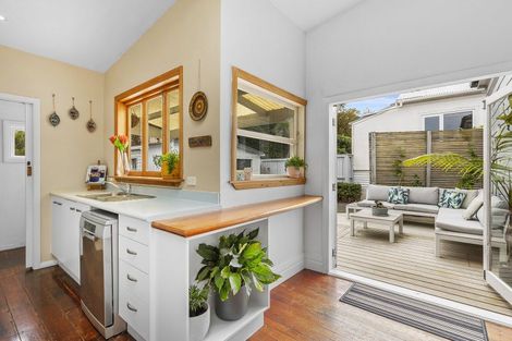 Photo of property in 12 William Street, Hataitai, Wellington, 6021