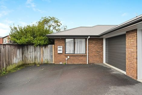 Photo of property in 35 Lyon Street, Frankton, Hamilton, 3204