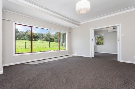 Photo of property in 369 Mangakura Road, Helensville, 0875