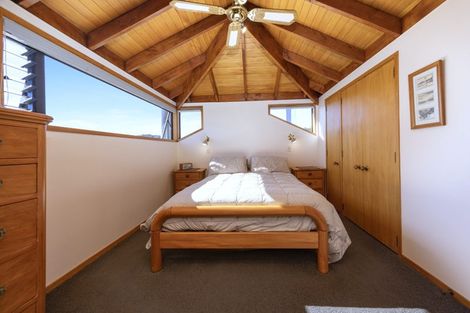 Photo of property in 113 Seaview Road, Piha, New Lynn, 0772