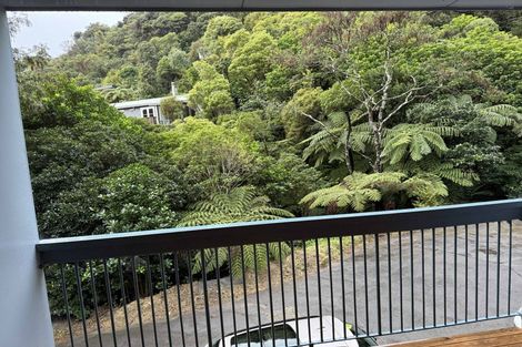 Photo of property in 1/8 Kaitawa Road, York Bay, Lower Hutt, 5013