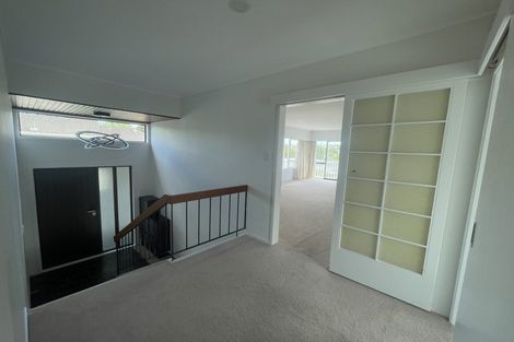 Photo of property in 48 Tauhinu Road, Greenhithe, Auckland, 0632