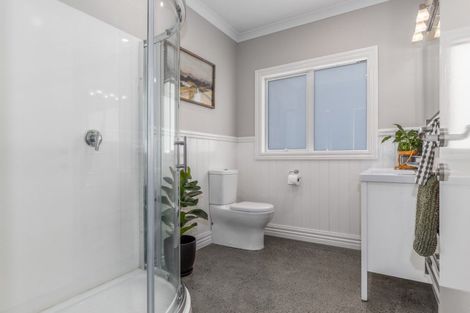 Photo of property in 1068 Queen Street East, Levin, 5510