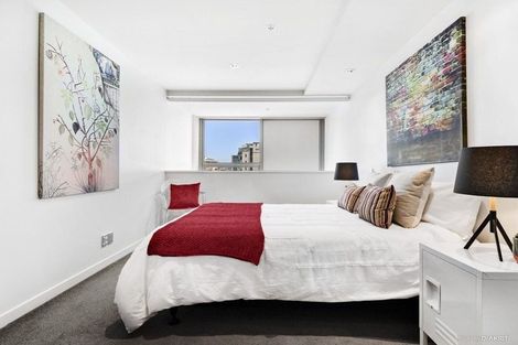 Photo of property in Monument Apartments, 3b/245 Wakefield Street, Te Aro, Wellington, 6011