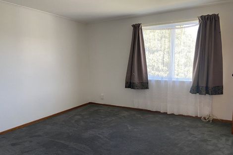 Photo of property in 1a-b Devon Place, Cannons Creek, Porirua, 5024