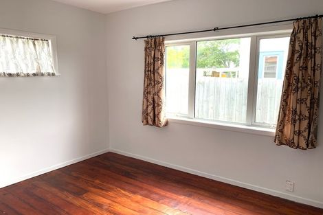 Photo of property in 23 Margan Avenue, New Lynn, Auckland, 0600