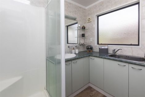 Photo of property in 122b Yaldhurst Road, Sockburn, Christchurch, 8042