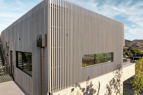 Photo of property in 302 Cannon Hill Crescent, Mount Pleasant, Christchurch, 8081