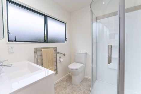 Photo of property in 8 Leigh Place, Paraparaumu Beach, Paraparaumu, 5032