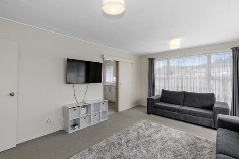 Photo of property in 89a Main Road, Wainuiomata, Lower Hutt, 5014