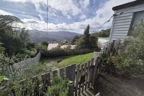 Photo of property in 51 Huntingdon Street, Northland, Wellington, 6012