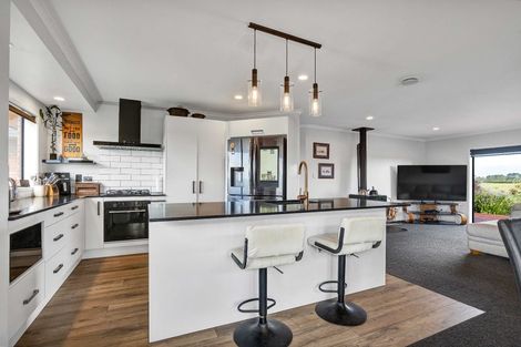 Photo of property in 402 Hursthouse Road, Tarurutangi, Inglewood, 4389