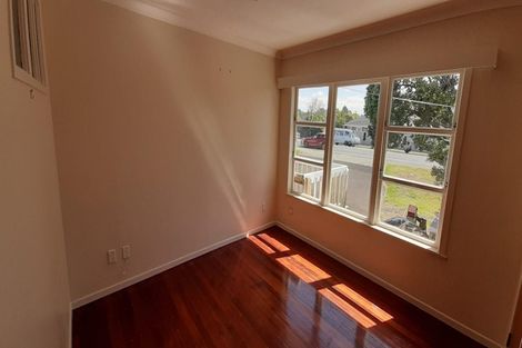Photo of property in 377 East Coast Road, Mairangi Bay, Auckland, 0630