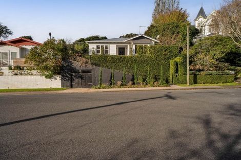 Photo of property in 15 Bracken Street, New Plymouth, 4310