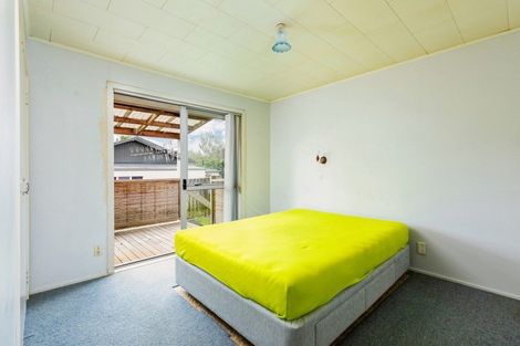 Photo of property in 2/185 Henderson Valley Road, Henderson, Auckland, 0612