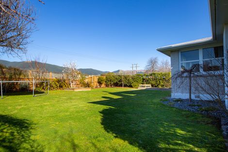 Photo of property in 22 Keats Crescent, Stoke, Nelson, 7011