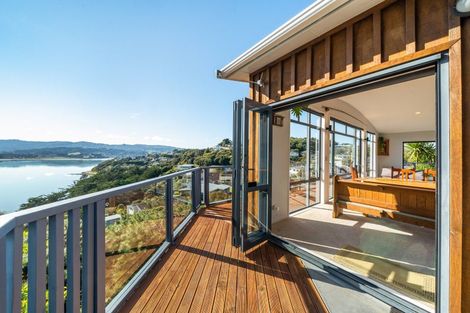 Photo of property in 12 The Anchorage, Whitby, Porirua, 5024