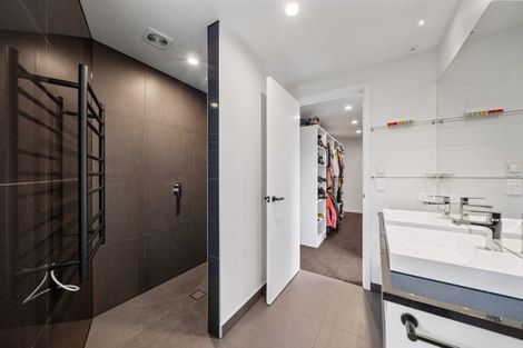 Photo of property in 13 Eden Close, Wanaka, 9305