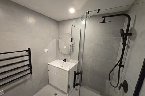 Photo of property in 7/13 Fairdale Place, Birkdale, Auckland, 0626