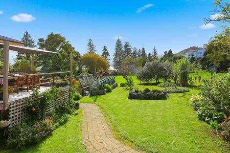Photo of property in 11 Patui Avenue, Ngarimu Bay, Thames, 3575