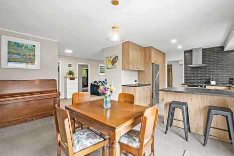 Photo of property in 62 Heta Road, Highlands Park, New Plymouth, 4312