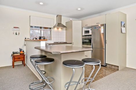 Photo of property in 24 Finchley Place, Hamilton East, Hamilton, 3216