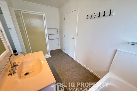 Photo of property in 452 Don Buck Road, Massey, Auckland, 0614