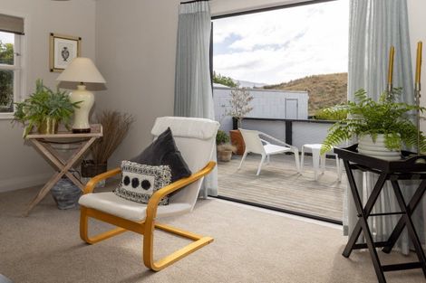 Photo of property in 5 Eatwell Avenue, Paraparaumu Beach, Paraparaumu, 5032