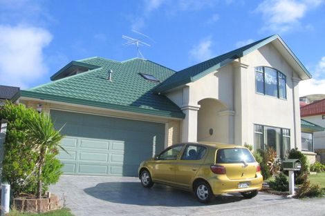 Photo of property in 25 Amesbury Drive, Churton Park, Wellington, 6037