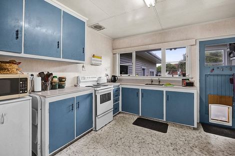 Photo of property in 84 King Edward Street, Eltham, 4322