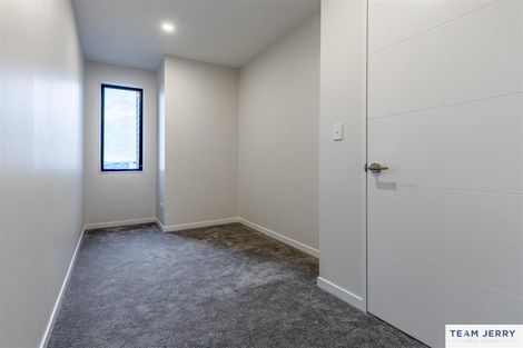 Photo of property in 27 Tieke Lane, Massey, Auckland, 0614