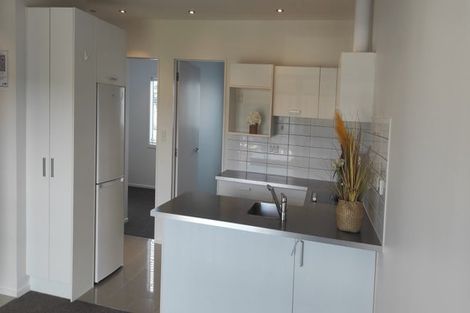 Photo of property in 13e/71 Spencer Road, Oteha, Auckland, 0632