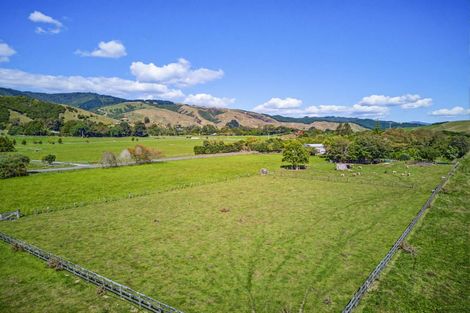 Photo of property in 63 South Manakau Road, Manakau, Otaki, 5583