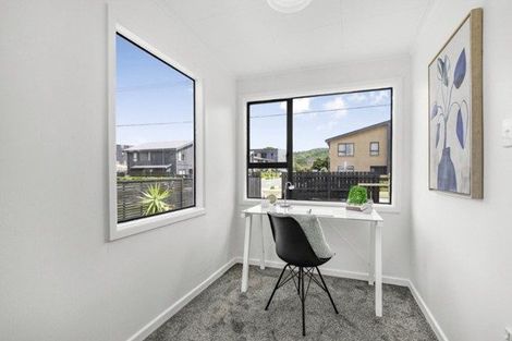 Photo of property in 52 Durham Crescent, Fairfield, Lower Hutt, 5011