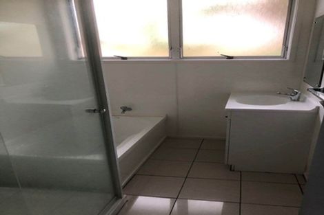 Photo of property in 35 Glenbervie Crescent, Massey, Auckland, 0614