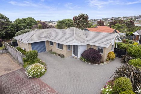 Photo of property in 3/23 Lakeside Drive, Orewa, 0931