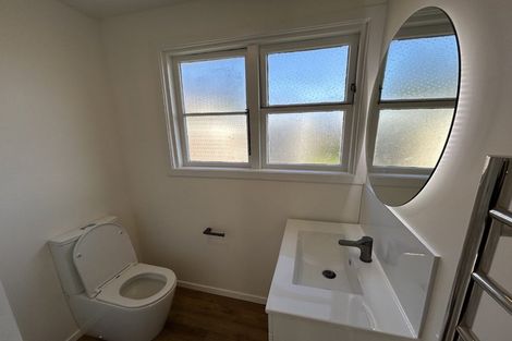 Photo of property in 21 Bateman Avenue, Bryndwr, Christchurch, 8053