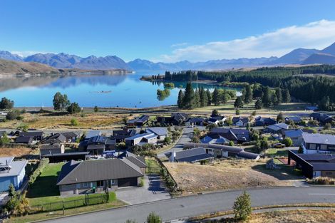 Photo of property in 2 Rankin Rise, Lake Tekapo, 7999