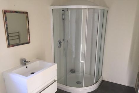 Photo of property in 24 Upton Terrace, Thorndon, Wellington, 6011