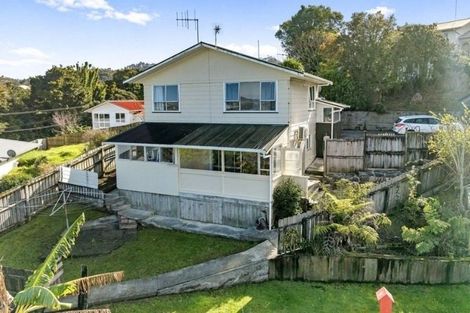 Photo of property in 10 Memorial Drive, Parahaki, Whangarei, 0112