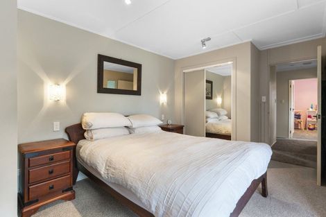 Photo of property in 9 Waihora Street, Taupo, 3330
