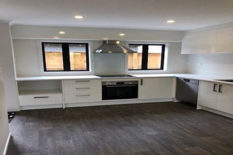 Photo of property in 2/9 Marlene Avenue, Te Atatu South, Auckland, 0610