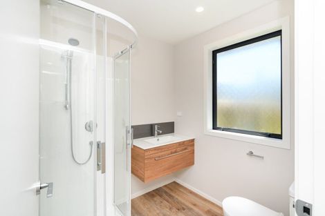 Photo of property in 2/68a Hedges Street, Sanson, 4817